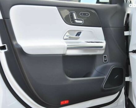 Мерседес ГЛА-Клас, об'ємом двигуна 2 л та пробігом 8 тис. км за 46000 $, фото 29 на Automoto.ua