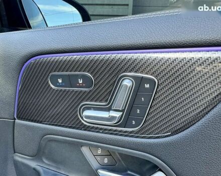 Мерседес ГЛА-Клас, об'ємом двигуна 2 л та пробігом 14 тис. км за 56900 $, фото 29 на Automoto.ua