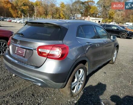 Серый Мерседес ГЛА-Класс, объемом двигателя 1.99 л и пробегом 104 тыс. км за 4000 $, фото 2 на Automoto.ua