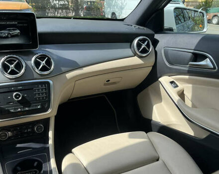 Серый Мерседес ГЛА-Класс, объемом двигателя 1.99 л и пробегом 63 тыс. км за 18000 $, фото 6 на Automoto.ua