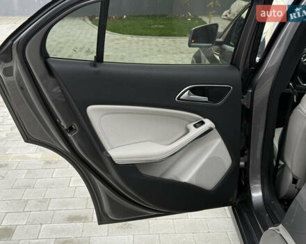 Серый Мерседес ГЛА-Класс, объемом двигателя 1.99 л и пробегом 83 тыс. км за 18500 $, фото 37 на Automoto.ua