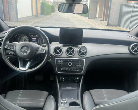 Серый Мерседес ГЛА-Класс, объемом двигателя 1.6 л и пробегом 125 тыс. км за 20000 $, фото 29 на Automoto.ua