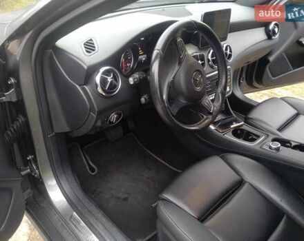 Серый Мерседес ГЛА-Класс, объемом двигателя 1.99 л и пробегом 184 тыс. км за 20950 $, фото 4 на Automoto.ua