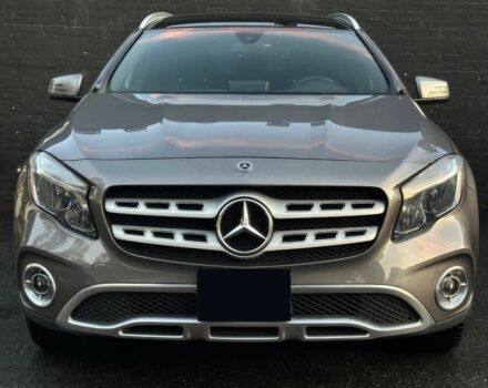 Мерседес ГЛА-Класс 2018 в Ужгороде на Automoto.ua Серый Мерседес ГЛА-Класс, объемом двигателя 2 л и пробегом 32 тыс. км за 12700 $, фото 1 на Automoto.ua