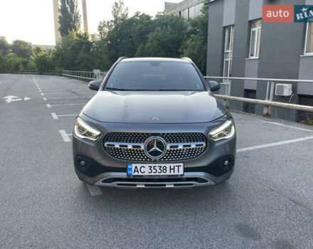 Серый Мерседес ГЛА-Класс, объемом двигателя 1.99 л и пробегом 105 тыс. км за 31900 $, фото 1 на Automoto.ua