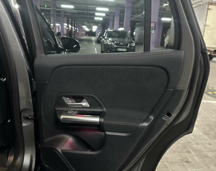 Серый Мерседес ГЛА-Класс, объемом двигателя 1.99 л и пробегом 13 тыс. км за 43000 $, фото 25 на Automoto.ua