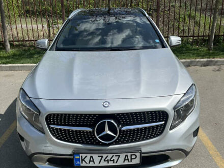 Мерседес ГЛА-Клас 2015 у Києві на Automoto.ua Сірий Мерседес ГЛА-Клас, об'ємом двигуна 1.99 л та пробігом 61 тис. км за 20000 $, фото 1 на Automoto.ua
