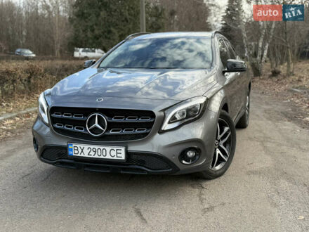 Мерседес ГЛА-Клас 2018 у Києві на Automoto.ua Сірий Мерседес ГЛА-Клас, об'ємом двигуна 2.14 л та пробігом 99 тис. км за 26400 $, фото 1 на Automoto.ua
