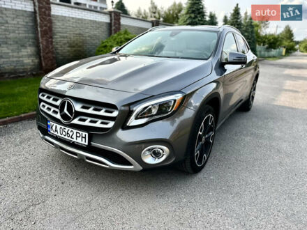 Мерседес ГЛА-Класс 2019 в Киеве на Automoto.ua Серый Мерседес ГЛА-Класс, объемом двигателя 1.99 л и пробегом 111 тыс. км за 23700 $, фото 1 на Automoto.ua