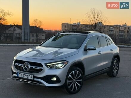 Серый Мерседес ГЛА-Класс, объемом двигателя 1.99 л и пробегом 49 тыс. км за 29900 $, фото 1 на Automoto.ua