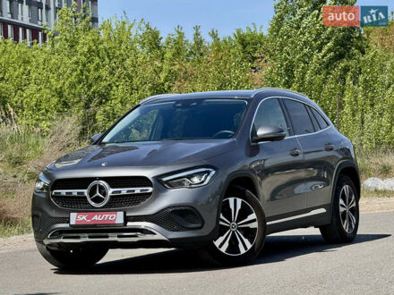 Мерседес ГЛА-Клас 2021 у Києві на Automoto.ua Сірий Мерседес ГЛА-Клас, об'ємом двигуна 1.33 л та пробігом 59 тис. км за 39900 $, фото 1 на Automoto.ua