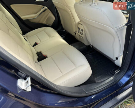 Синий Мерседес ГЛА-Класс, объемом двигателя 1.99 л и пробегом 154 тыс. км за 18500 $, фото 25 на Automoto.ua