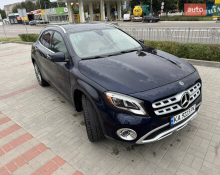 Мерседес ГЛА-Класс 2017 в Киеве на Automoto.ua Синий Мерседес ГЛА-Класс, объемом двигателя 1.99 л и пробегом 154 тыс. км за 19650 $, фото 1 на Automoto.ua