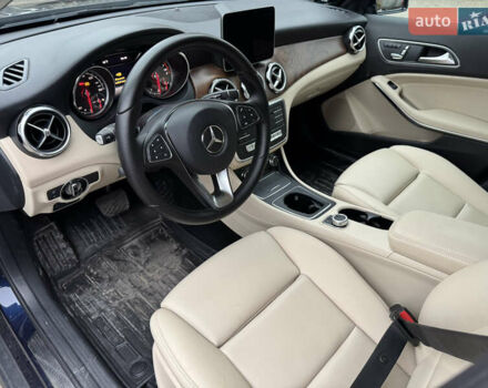 Синий Мерседес ГЛА-Класс, объемом двигателя 1.99 л и пробегом 154 тыс. км за 18800 $, фото 6 на Automoto.ua