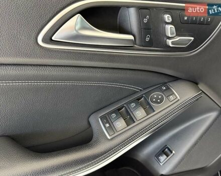 Мерседес ГЛА-Клас 2019 у Одесі на Automoto.ua Синій Мерседес ГЛА-Клас, об'ємом двигуна 2 л та пробігом 93 тис. км за 22800 $, фото 20 на Automoto.ua