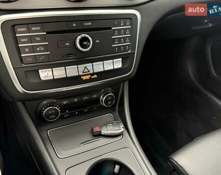Мерседес ГЛА-Клас 2019 у Одесі на Automoto.ua Синій Мерседес ГЛА-Клас, об'ємом двигуна 2 л та пробігом 93 тис. км за 22800 $, фото 17 на Automoto.ua