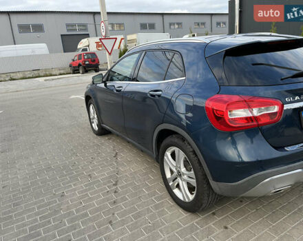 Мерседес ГЛА-Класс 2019 в Львове на Automoto.ua Синий Мерседес ГЛА-Класс, объемом двигателя 1.99 л и пробегом 67 тыс. км за 24900 $, фото 6 на Automoto.ua