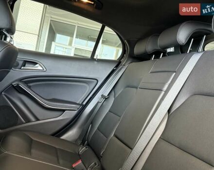 Мерседес ГЛА-Клас 2019 у Одесі на Automoto.ua Синій Мерседес ГЛА-Клас, об'ємом двигуна 2 л та пробігом 93 тис. км за 22800 $, фото 24 на Automoto.ua