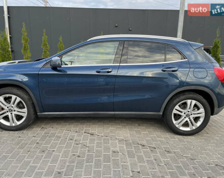 Мерседес ГЛА-Класс 2019 в Львове на Automoto.ua Синий Мерседес ГЛА-Класс, объемом двигателя 1.99 л и пробегом 67 тыс. км за 24900 $, фото 4 на Automoto.ua