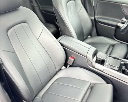 Белый Мерседес GLB-Class, объемом двигателя 1.99 л и пробегом 44 тыс. км за 34500 $, фото 30 на Automoto.ua