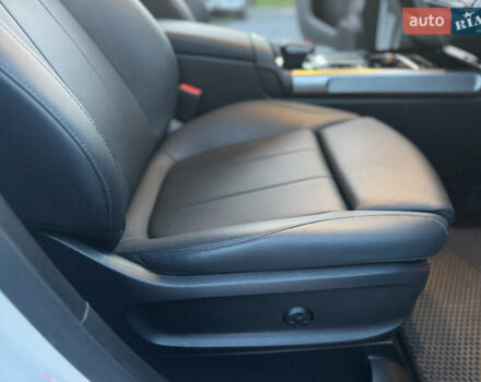 Белый Мерседес GLB-Class, объемом двигателя 1.99 л и пробегом 21 тыс. км за 28999 $, фото 46 на Automoto.ua