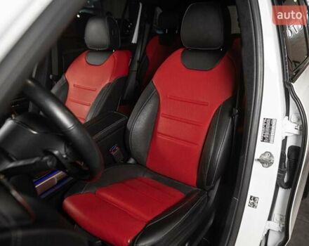 Білий Мерседес GLB-Class, об'ємом двигуна 1.99 л та пробігом 59 тис. км за 29900 $, фото 18 на Automoto.ua