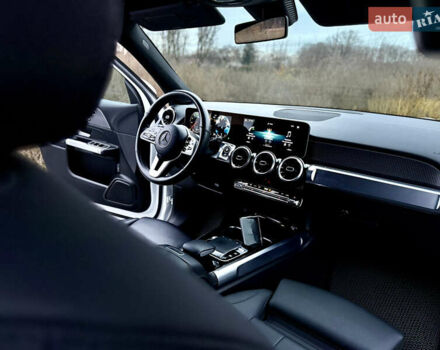 Білий Мерседес GLB-Class, об'ємом двигуна 1.99 л та пробігом 21 тис. км за 28999 $, фото 65 на Automoto.ua