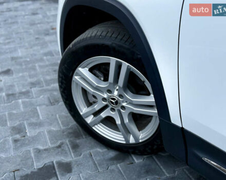 Білий Мерседес GLB-Class, об'ємом двигуна 1.99 л та пробігом 21 тис. км за 28999 $, фото 39 на Automoto.ua