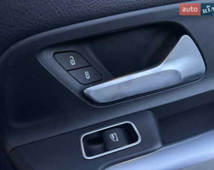 Белый Мерседес GLB-Class, объемом двигателя 1.99 л и пробегом 21 тыс. км за 28999 $, фото 49 на Automoto.ua