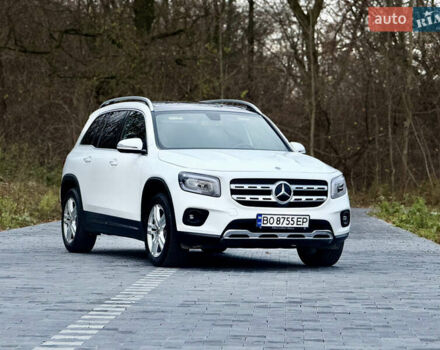 Білий Мерседес GLB-Class, об'ємом двигуна 1.99 л та пробігом 21 тис. км за 28999 $, фото 2 на Automoto.ua