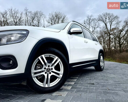 Білий Мерседес GLB-Class, об'ємом двигуна 1.99 л та пробігом 21 тис. км за 28999 $, фото 21 на Automoto.ua