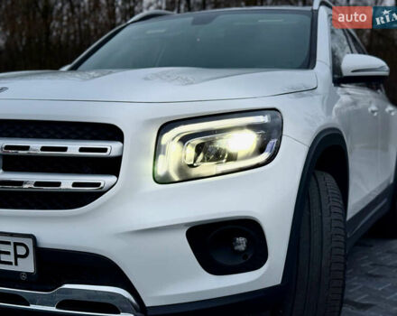 Білий Мерседес GLB-Class, об'ємом двигуна 1.99 л та пробігом 21 тис. км за 28999 $, фото 41 на Automoto.ua