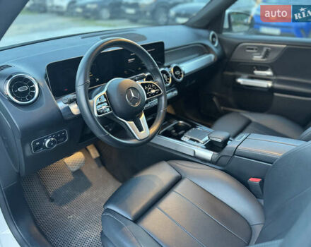 Белый Мерседес GLB-Class, объемом двигателя 1.99 л и пробегом 21 тыс. км за 28999 $, фото 30 на Automoto.ua