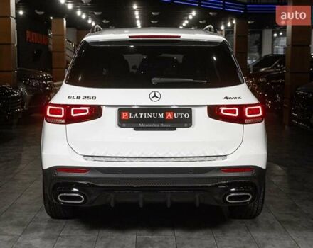 Білий Мерседес GLB-Class, об'ємом двигуна 1.99 л та пробігом 59 тис. км за 29900 $, фото 52 на Automoto.ua