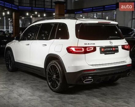 Білий Мерседес GLB-Class, об'ємом двигуна 1.99 л та пробігом 59 тис. км за 29900 $, фото 12 на Automoto.ua