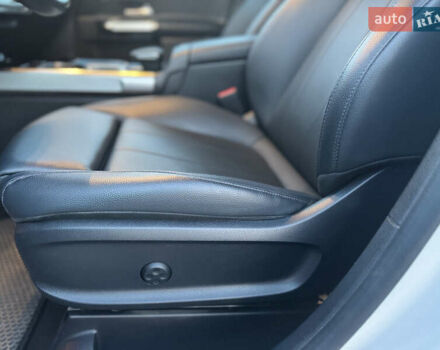 Белый Мерседес GLB-Class, объемом двигателя 1.99 л и пробегом 21 тыс. км за 28999 $, фото 40 на Automoto.ua