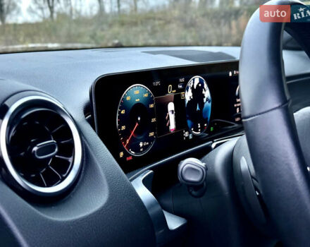 Білий Мерседес GLB-Class, об'ємом двигуна 1.99 л та пробігом 21 тис. км за 28999 $, фото 52 на Automoto.ua