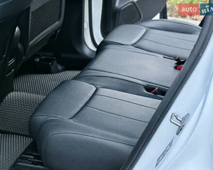 Білий Мерседес GLB-Class, об'ємом двигуна 1.99 л та пробігом 21 тис. км за 28999 $, фото 58 на Automoto.ua