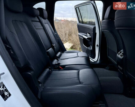 Білий Мерседес GLB-Class, об'ємом двигуна 1.99 л та пробігом 21 тис. км за 28999 $, фото 66 на Automoto.ua