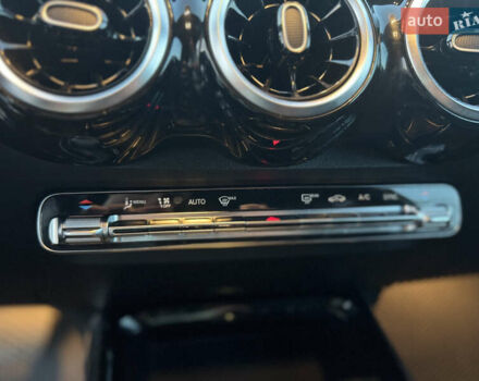 Белый Мерседес GLB-Class, объемом двигателя 1.99 л и пробегом 21 тыс. км за 28999 $, фото 43 на Automoto.ua