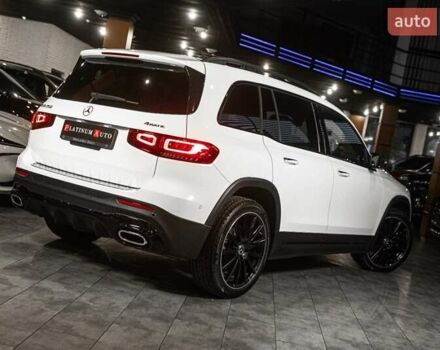 Білий Мерседес GLB-Class, об'ємом двигуна 1.99 л та пробігом 59 тис. км за 29900 $, фото 7 на Automoto.ua