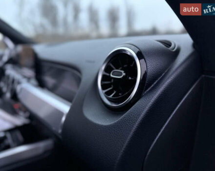 Білий Мерседес GLB-Class, об'ємом двигуна 1.99 л та пробігом 21 тис. км за 28999 $, фото 80 на Automoto.ua