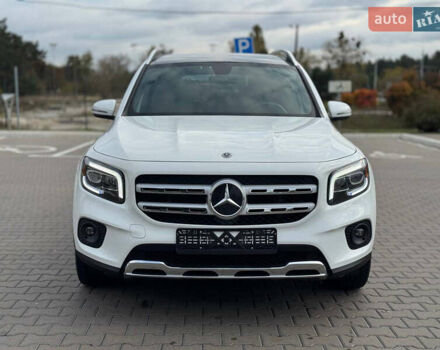 Белый Мерседес GLB-Class, объемом двигателя 2 л и пробегом 84 тыс. км за 30900 $, фото 6 на Automoto.ua