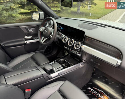 Белый Мерседес GLB-Class, объемом двигателя 2 л и пробегом 56 тыс. км за 34000 $, фото 13 на Automoto.ua