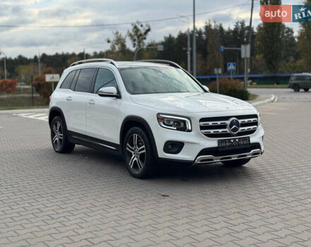 Белый Мерседес GLB-Class, объемом двигателя 2 л и пробегом 84 тыс. км за 30900 $, фото 8 на Automoto.ua