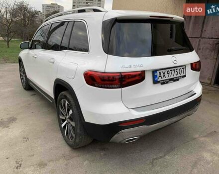 Білий Мерседес GLB-Class, об'ємом двигуна 1.99 л та пробігом 52 тис. км за 33999 $, фото 1 на Automoto.ua