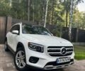 Белый Мерседес GLB-Class, объемом двигателя 1.99 л и пробегом 150 тыс. км за 29000 $, фото 1 на Automoto.ua