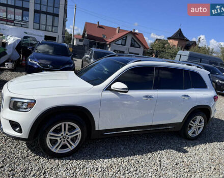 Мерседес GLB-Class 2021 в Ивано-Франковске на Automoto.ua Белый Мерседес GLB-Class, объемом двигателя 2 л и пробегом 123 тыс. км за 27500 $, фото 4 на Automoto.ua