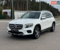 Белый Мерседес GLB-Class, объемом двигателя 2 л и пробегом 84 тыс. км за 30900 $, фото 1 на Automoto.ua