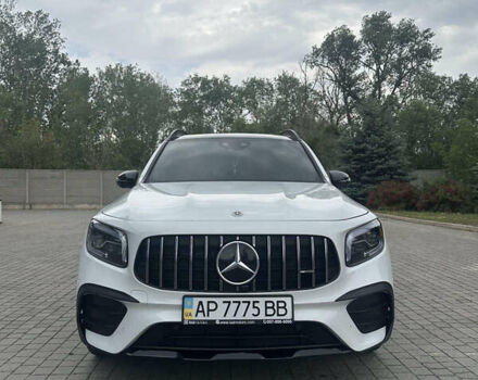 Белый Мерседес GLB-Class, объемом двигателя 2 л и пробегом 39 тыс. км за 53000 $, фото 1 на Automoto.ua